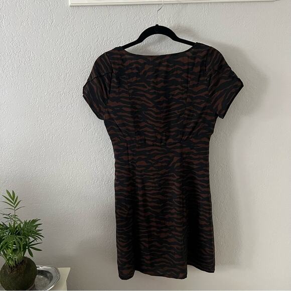 Madewell V-Neck Mini Dress in Abstract Animal - Picture 5 of 7